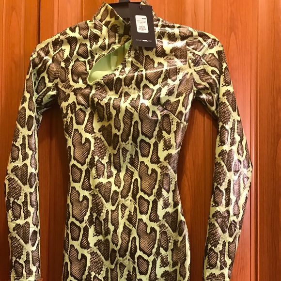 Dress - Picture 2 of 2